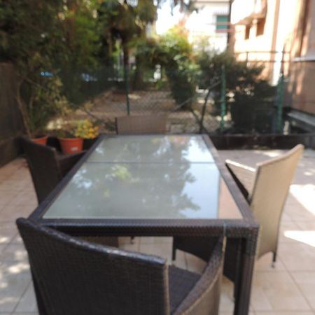 ヴェローナ"Casa Giuliari" In Borgo Roma Vicino Policlinico Univr Fieraアパートメント エクステリア 写真