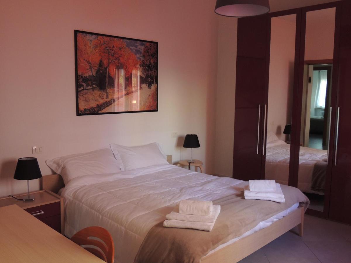 ヴェローナ"Casa Giuliari" In Borgo Roma Vicino Policlinico Univr Fieraアパートメント エクステリア 写真