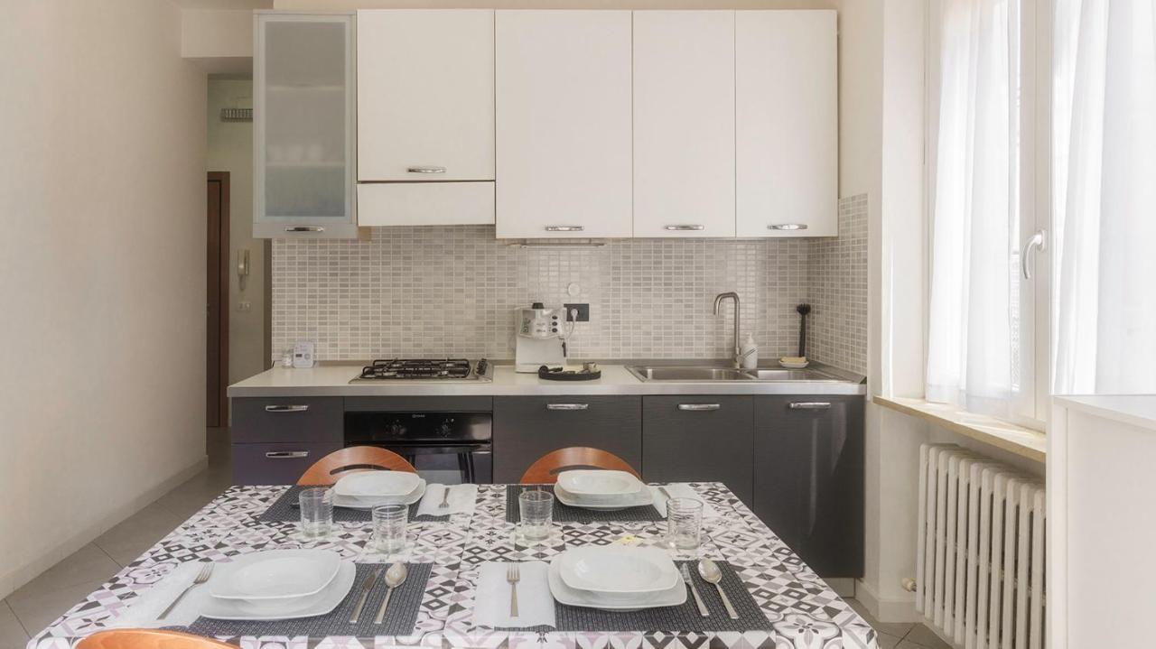 ヴェローナ"Casa Giuliari" In Borgo Roma Vicino Policlinico Univr Fieraアパートメント エクステリア 写真